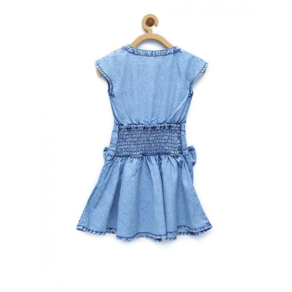 Girl's Denim Embellished Cap Sleeve bow Dress (Light Blue)