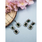 Women's Brass Silver Plated Pendant Set (Green)