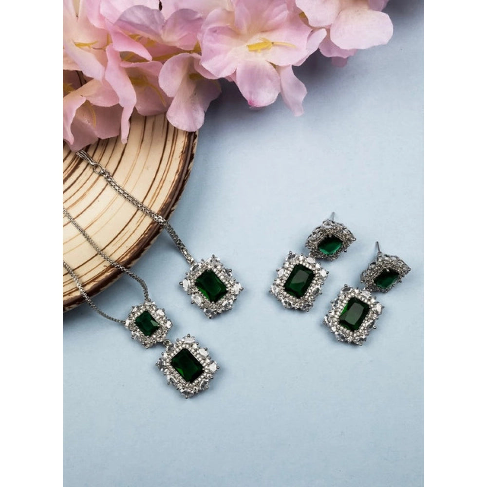 Women's Brass Silver Plated Pendant Set (Green)